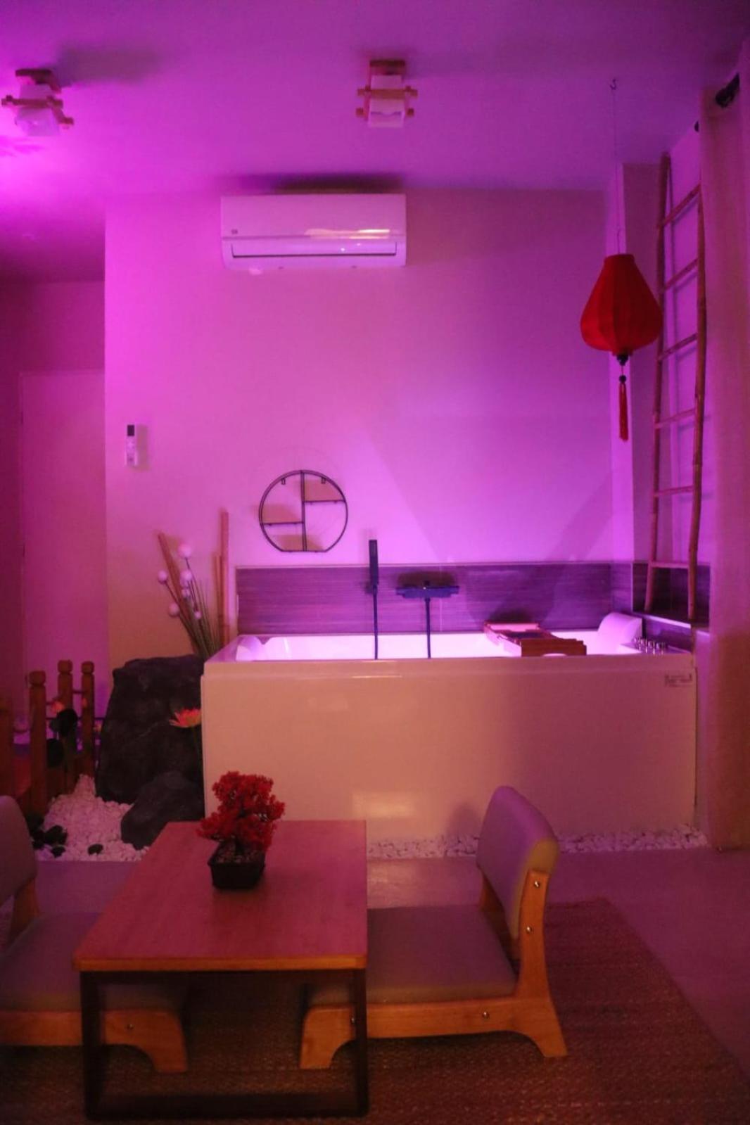 Loveroom Japon Avec Balneotherapie Toulon Dış mekan fotoğraf