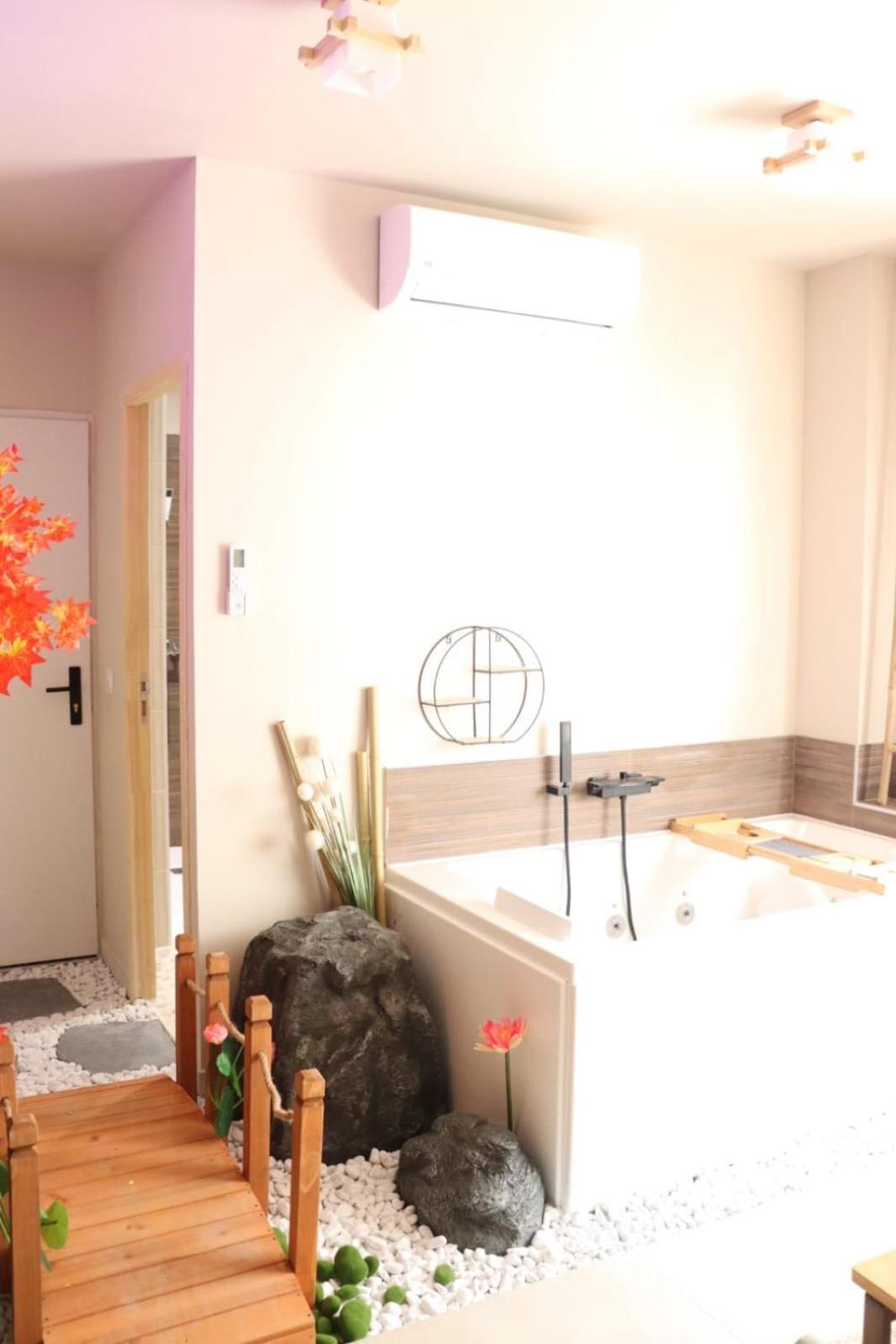 Loveroom Japon Avec Balneotherapie Toulon Dış mekan fotoğraf
